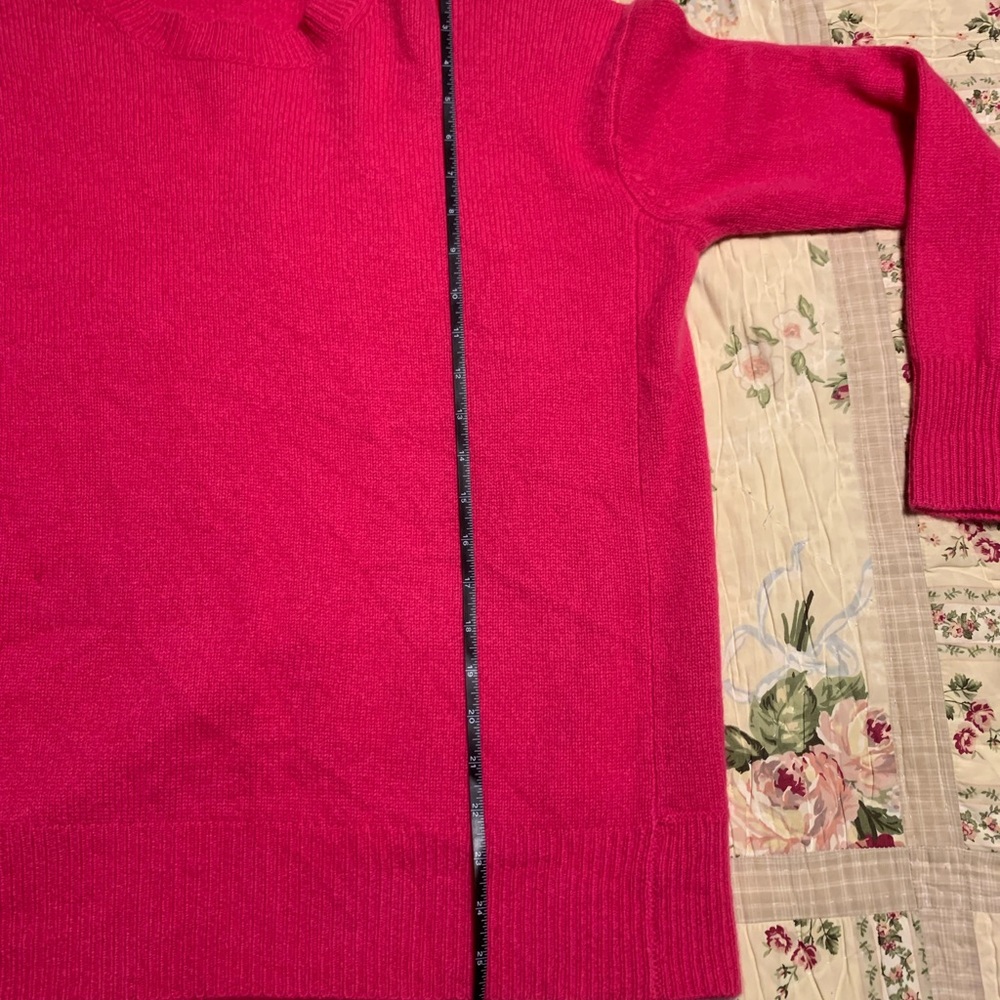 Cashmere Sweater, Saks Fifth Avenue Round Neck Sweater - Picture 4 of 8